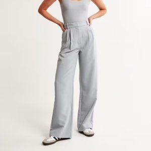 NWT Abercrombie and Fitch ultra high wide leg tailored pant size: 28L